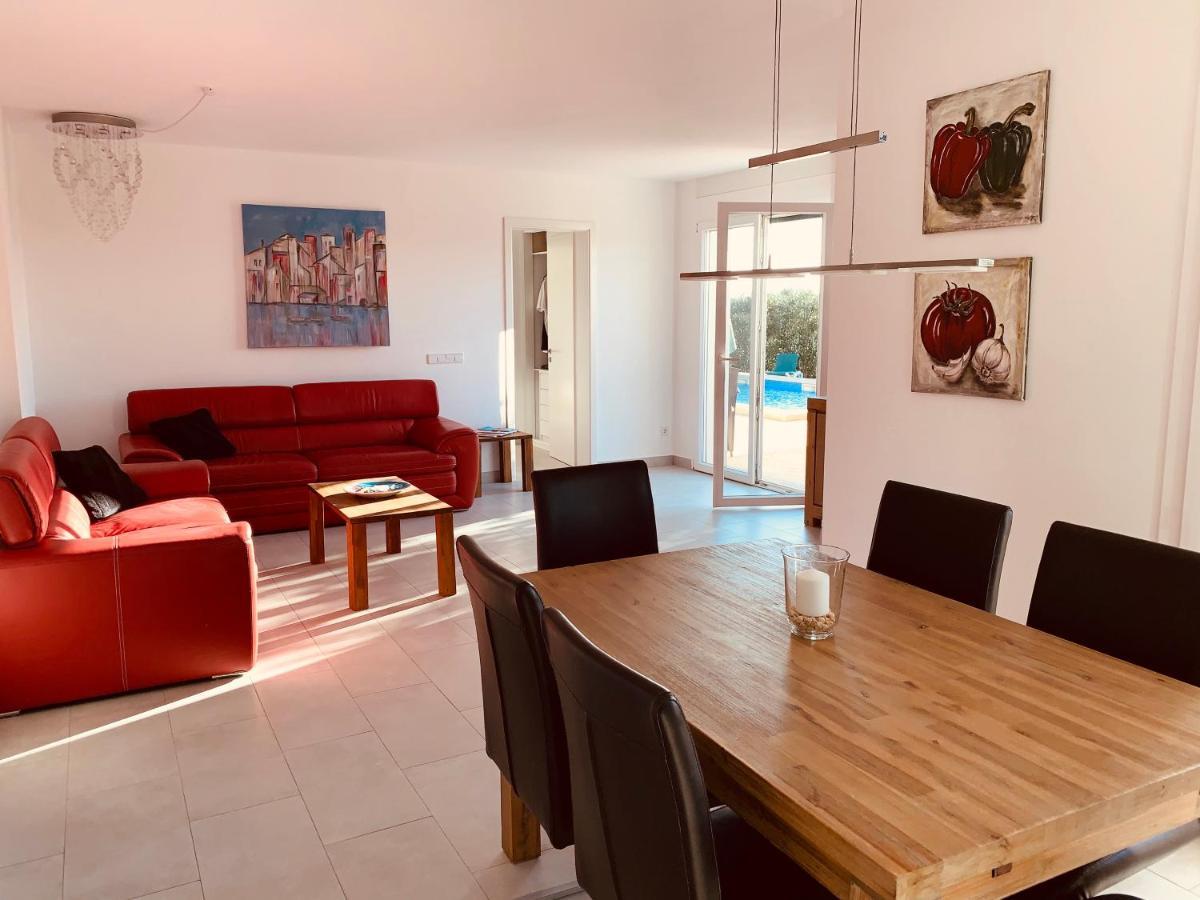 CASA Luz Solar - schöne Finca in Strandnähe, Privatpool, Klimaanlage, Wifi Santanyí Exteriör bild